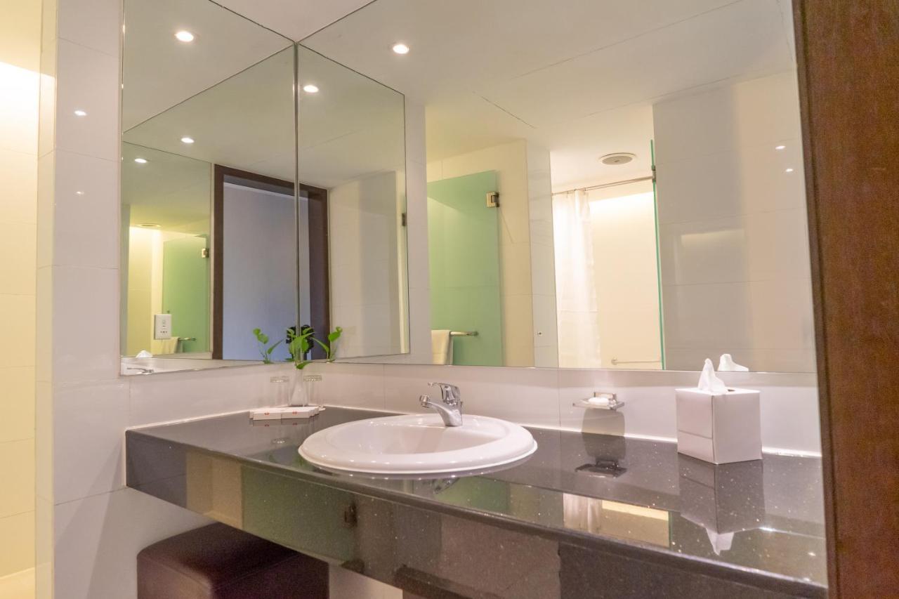 Premier Deluxe Twin Room