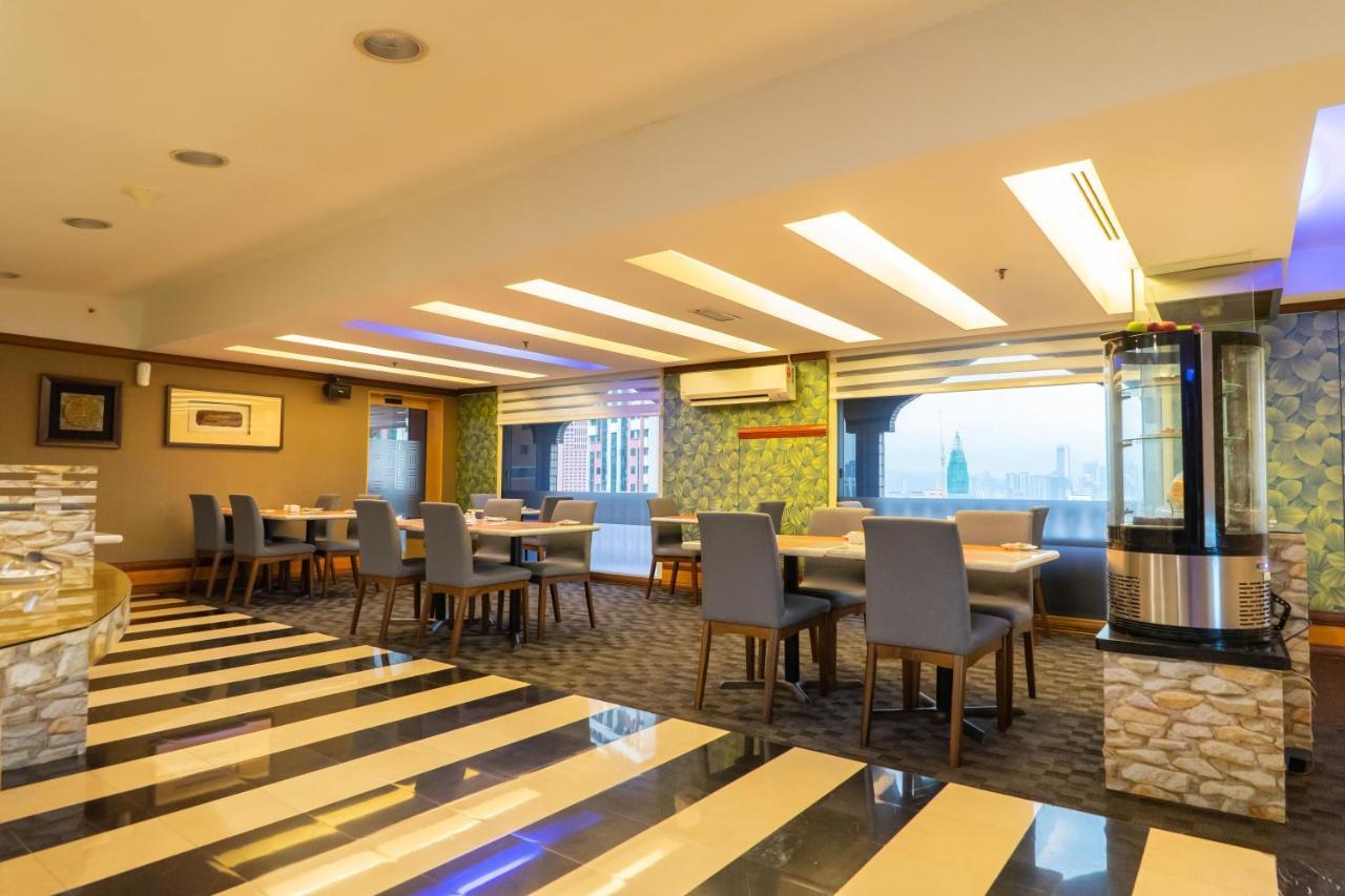 Club King Room Club Lounge access